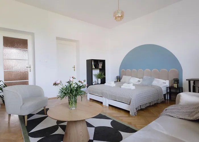 Spacious Centre - Slowackiego Apartment Krakau